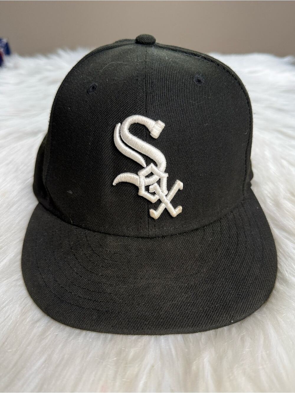 Chicago White Sox Black Fitted 7 1/8 Logo New Era Cap